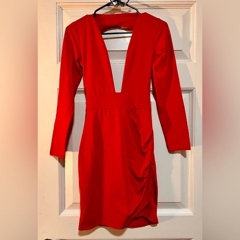 NWOT - Sexy Deep V-Neck & Open Back Dress
